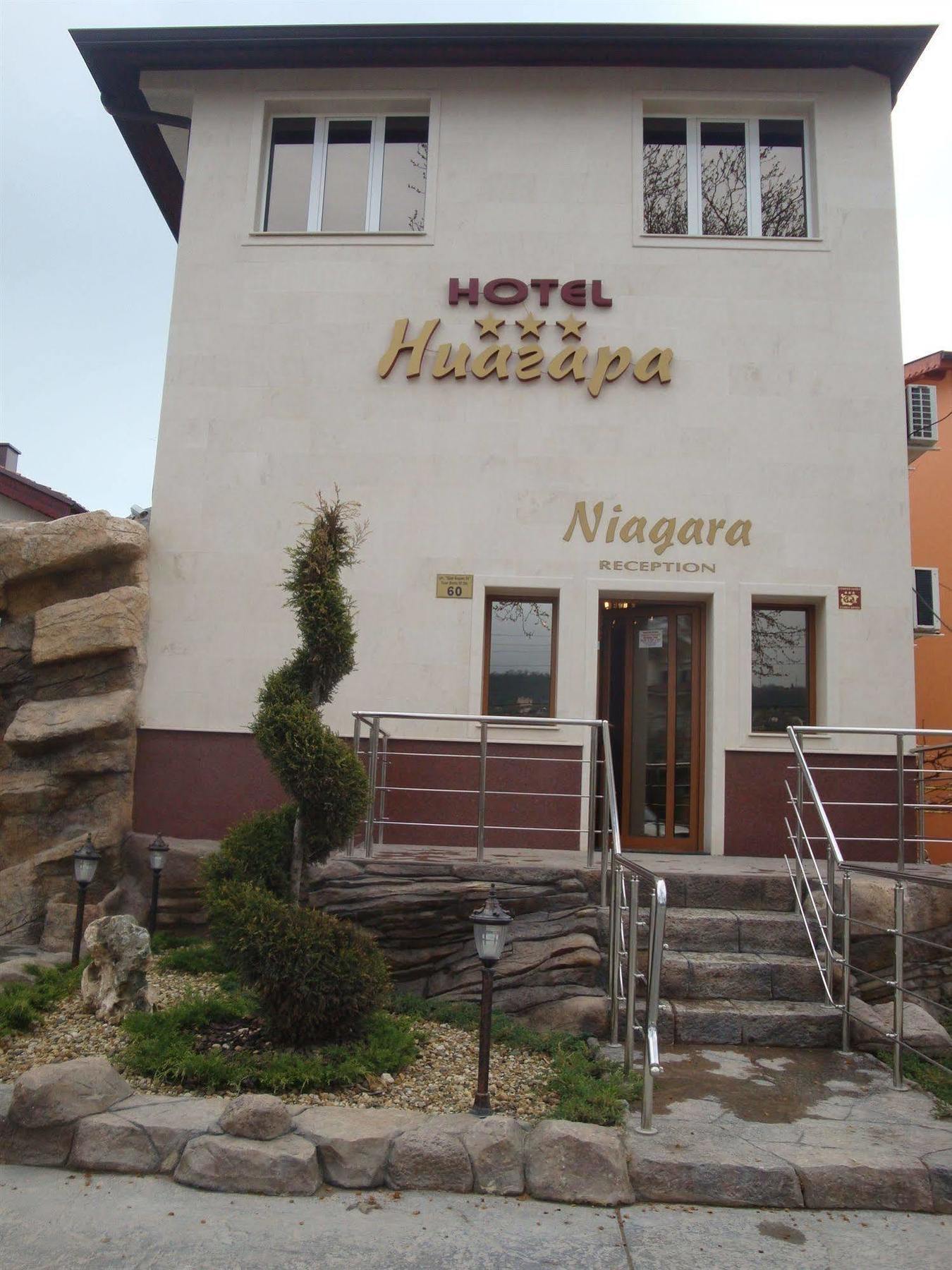 Family Hotel Niagara Varna Exteriör bild